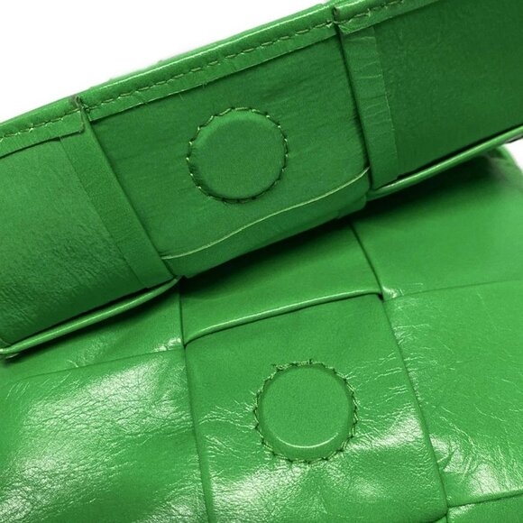 Auth BOTTEGA VENETA Candy cassette,Maxi intrecciato - Green Leather Shoulder Bag - Picture 16 of 16
